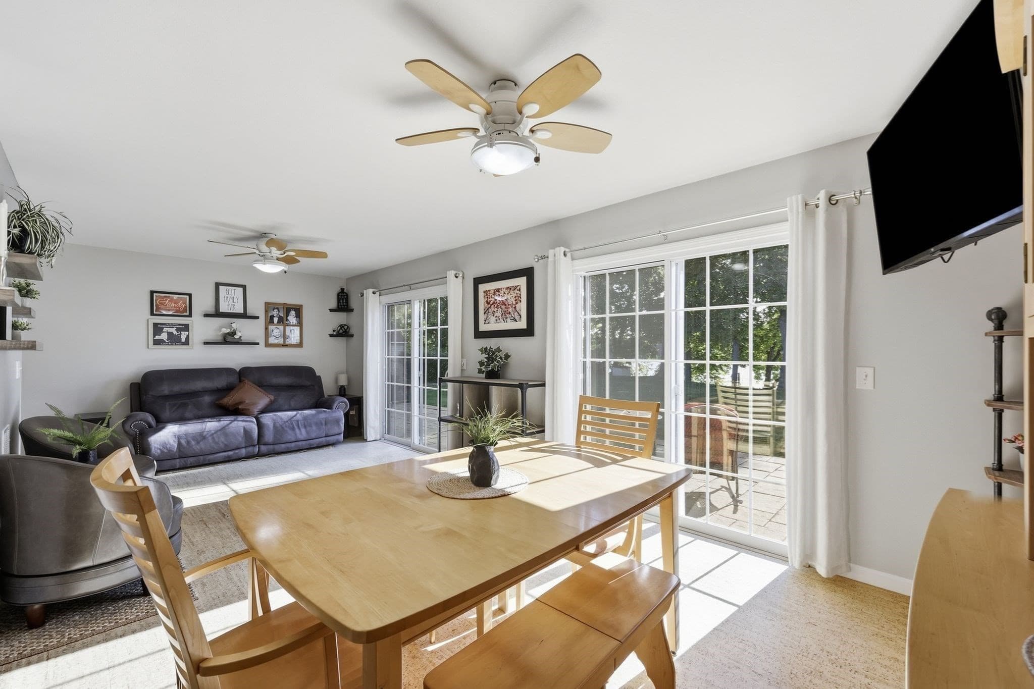 Single Family Residence at 63 Autumn St, Agawam MA 01001, Agawam, photo 12 of 42