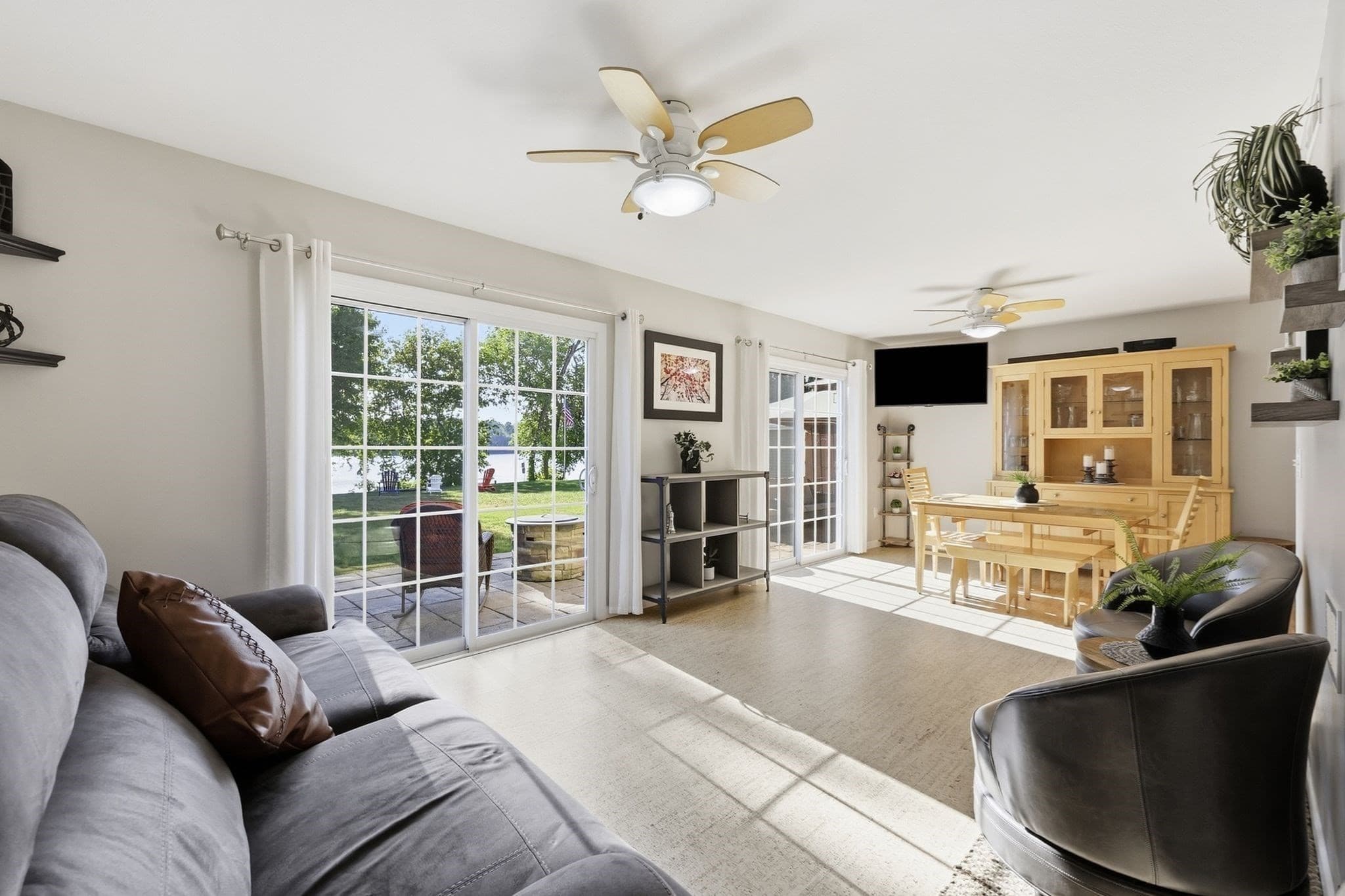 Single Family Residence at 63 Autumn St, Agawam MA 01001, Agawam, photo 10 of 42
