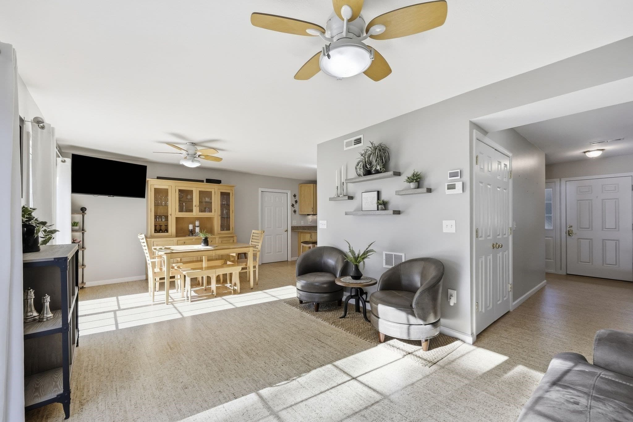 Single Family Residence at 63 Autumn St, Agawam MA 01001, Agawam, photo 11 of 42