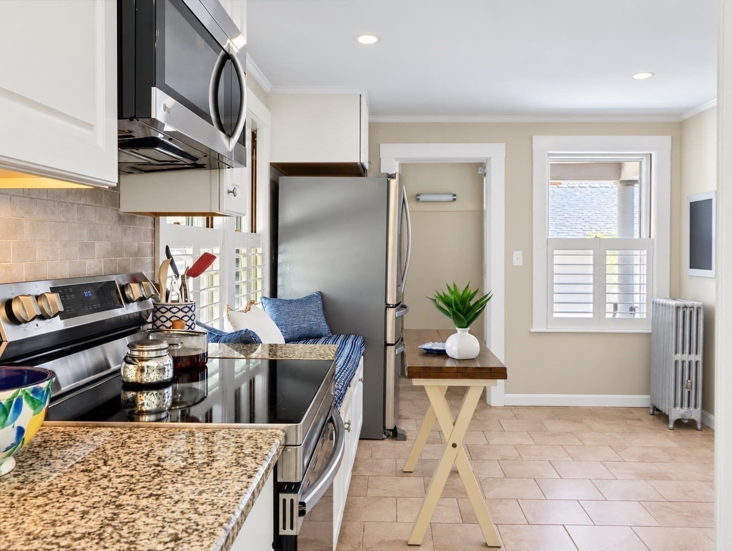 Single Family Residence at 57 Cumberland Cir, Lynn MA 01904, Lynn, photo 12 of 38