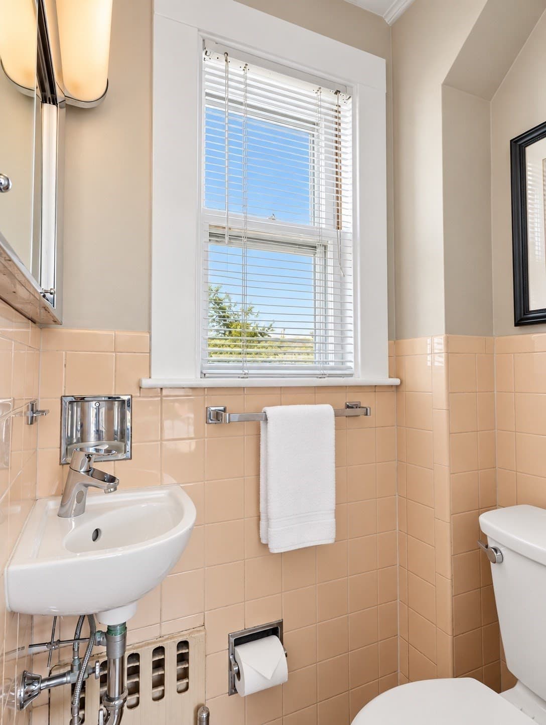 Single Family Residence at 57 Cumberland Cir, Lynn MA 01904, Lynn, photo 14 of 38
