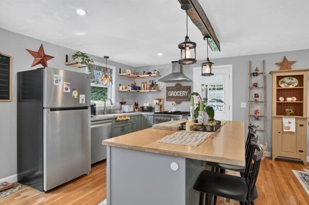 Single Family Residence at 66 Old Bolton Rd, Hudson MA 01749, Hudson, photo 6 of 28