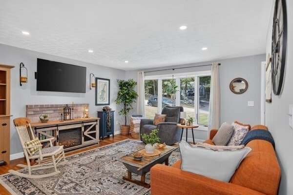 Single Family Residence at 66 Old Bolton Rd, Hudson MA 01749, Hudson, photo 10 of 28
