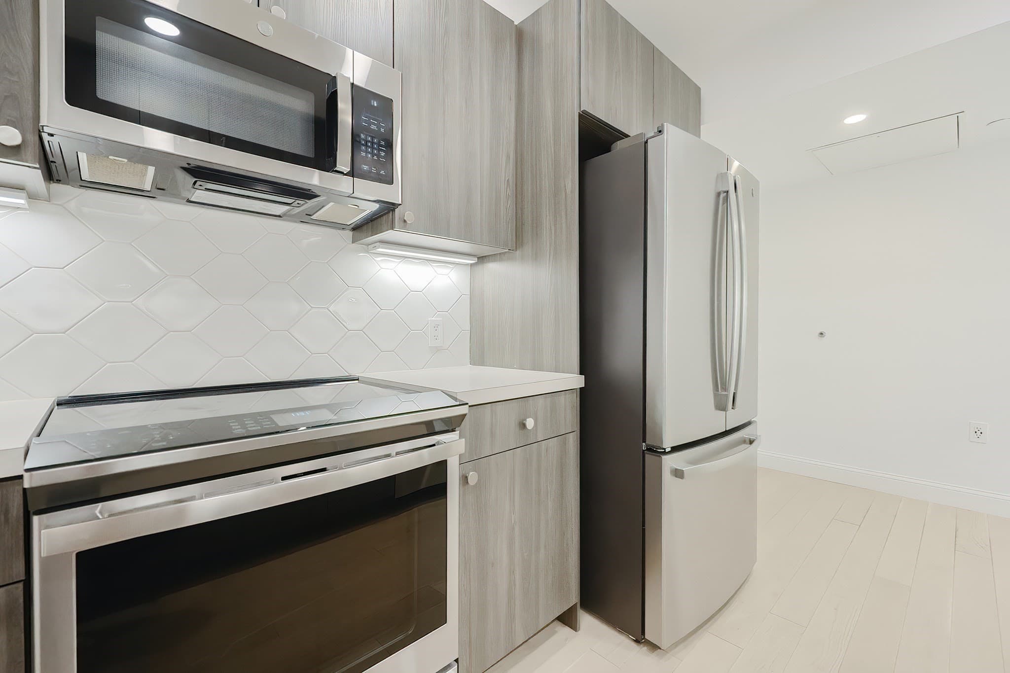 Condominium at 368 Pleasant St # 204, Malden MA 02148, Malden, photo 8 of 42