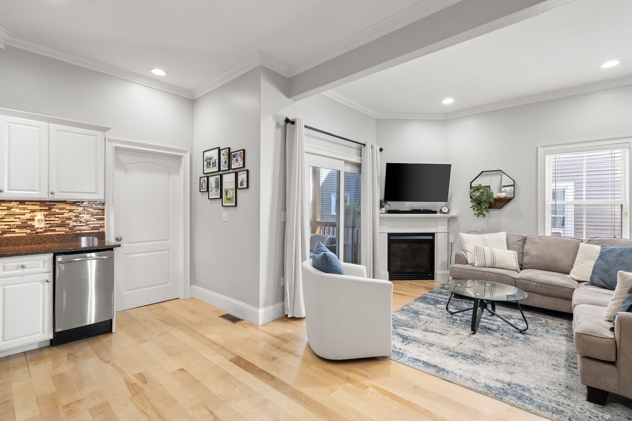 Condominium at 534 E 5th St # 1, Boston MA 02127, Boston, photo 8 of 27