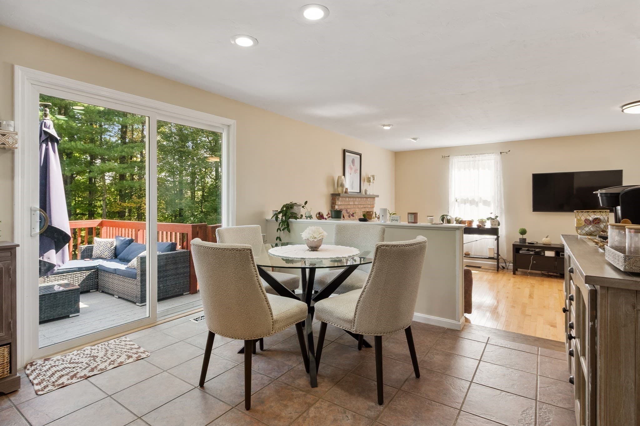 Single Family Residence at 1 Laurelwoods Dr, Townsend MA 01474, Townsend, photo 9 of 42