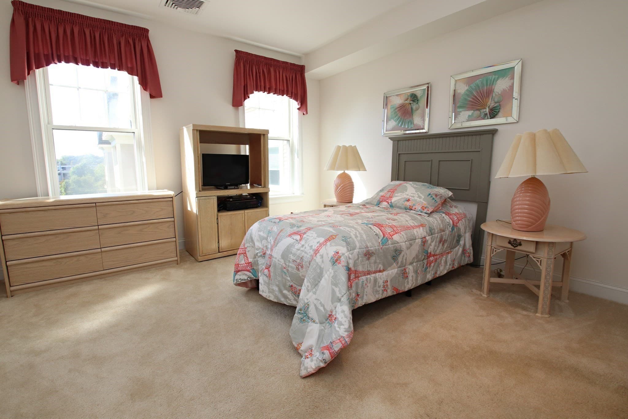 Condominium at 48 Denver Street # 303, Saugus MA 01906, Saugus, photo 22 of 39