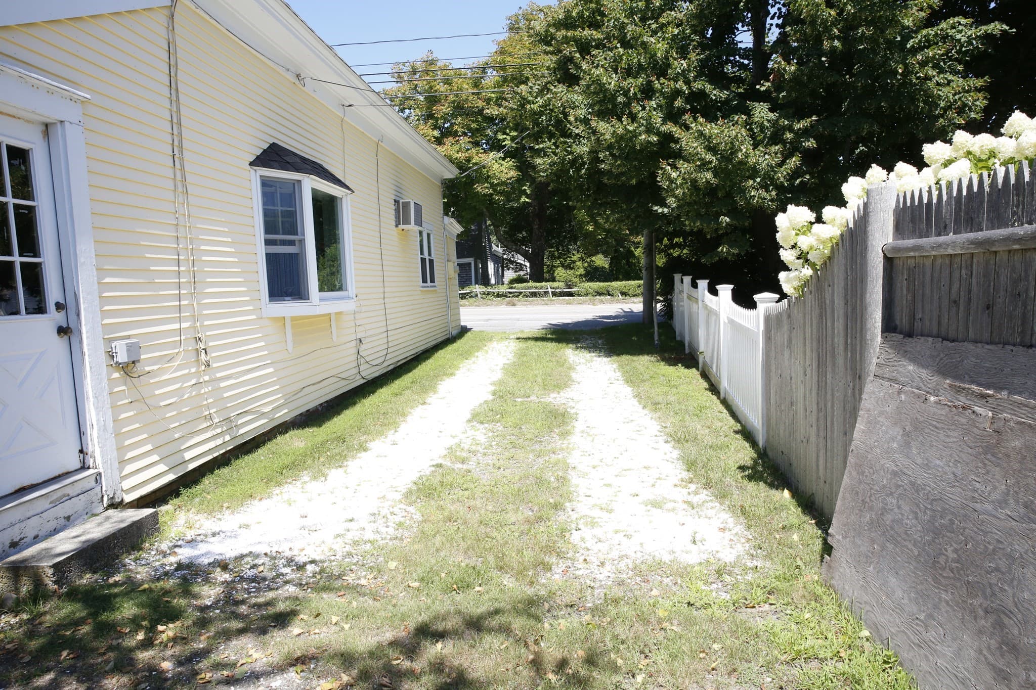Single Family Residence at 2653 Main St, Chatham MA 02659, Chatham, photo 4 of 15