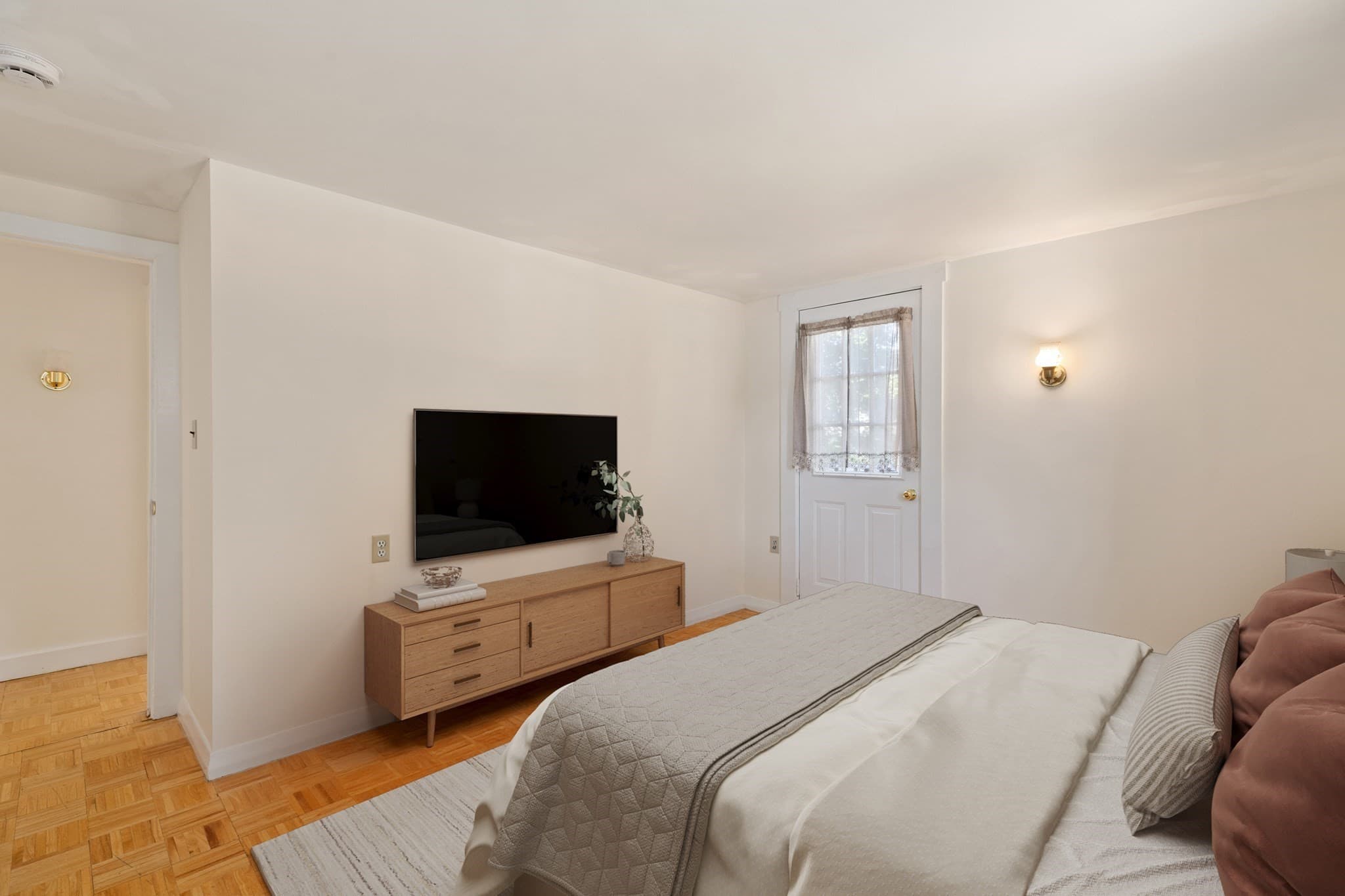 Single Family Residence at 316 Emery St, Dracut MA 01826, Dracut, photo 12 of 35