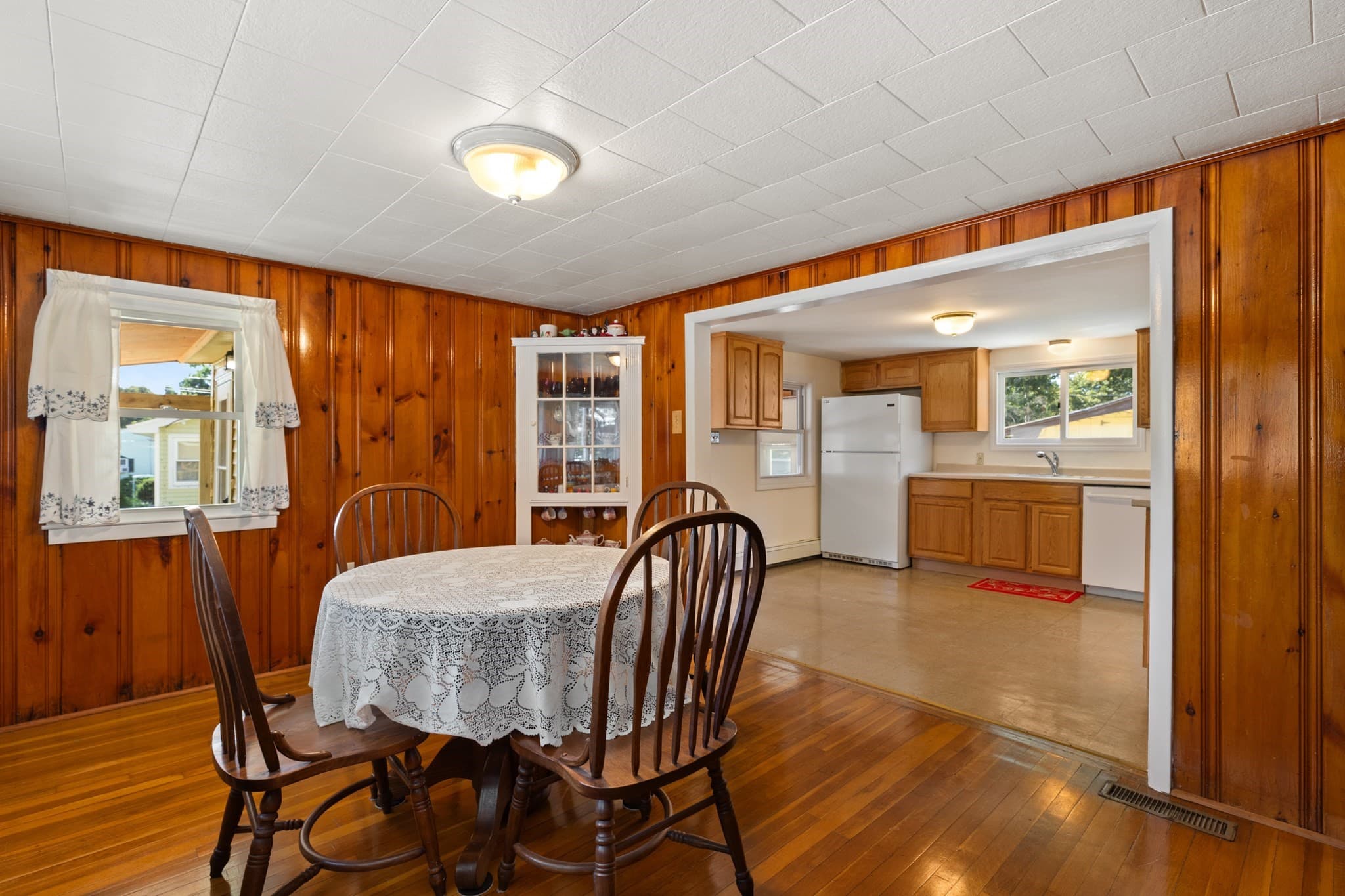 Single Family Residence at 316 Emery St, Dracut MA 01826, Dracut, photo 7 of 35