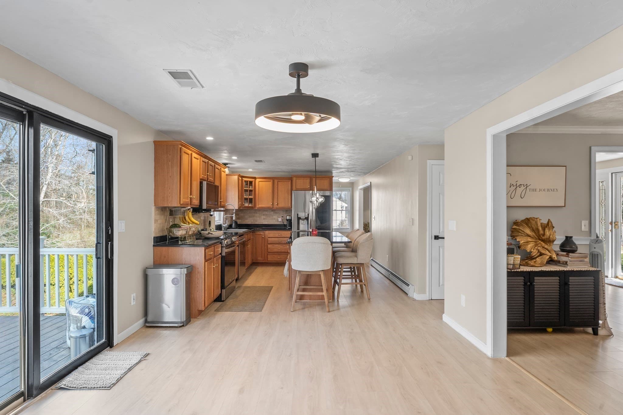 Single Family Residence at 455 East St, West Bridgewater MA 02379, West Bridgewater, photo 5 of 28