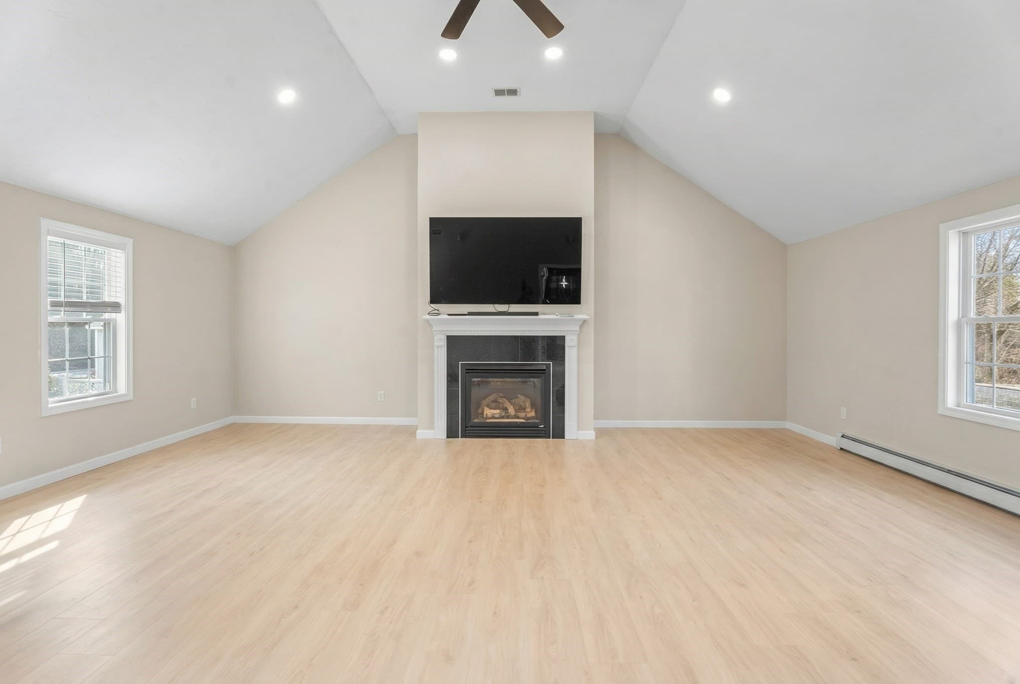 Single Family Residence at 455 East St, West Bridgewater MA 02379, West Bridgewater, photo 10 of 28
