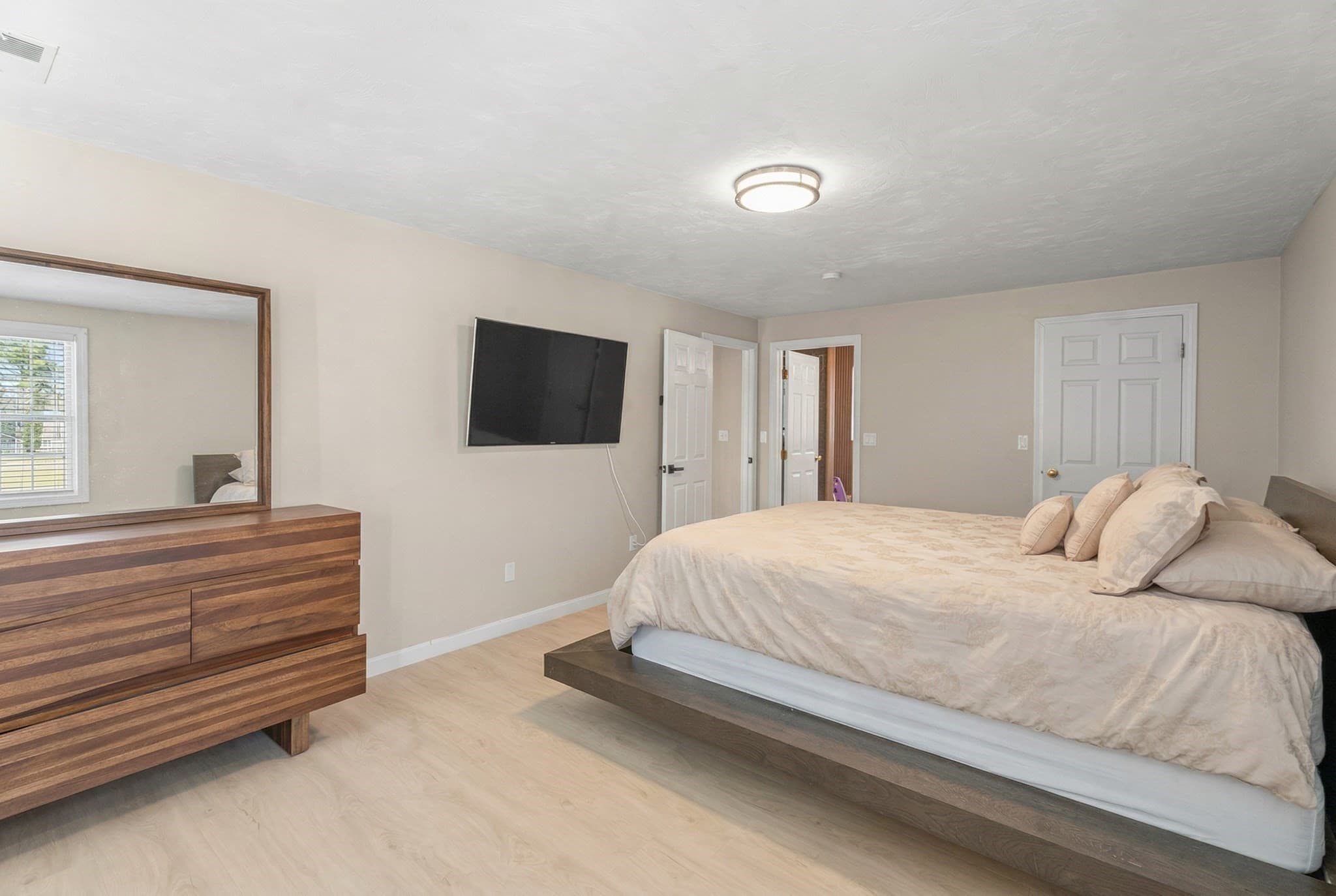 Single Family Residence at 455 East St, West Bridgewater MA 02379, West Bridgewater, photo 15 of 28
