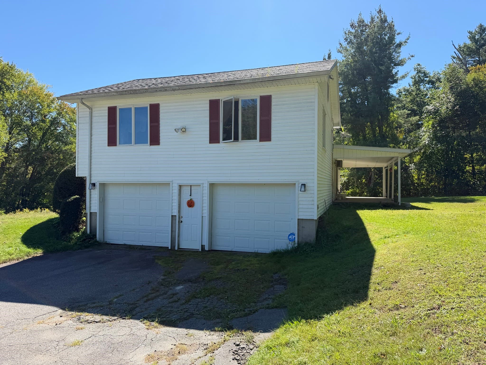 Single Family Residence at 1 Webster Rd, Ware MA 01082, Ware, photo 4 of 16