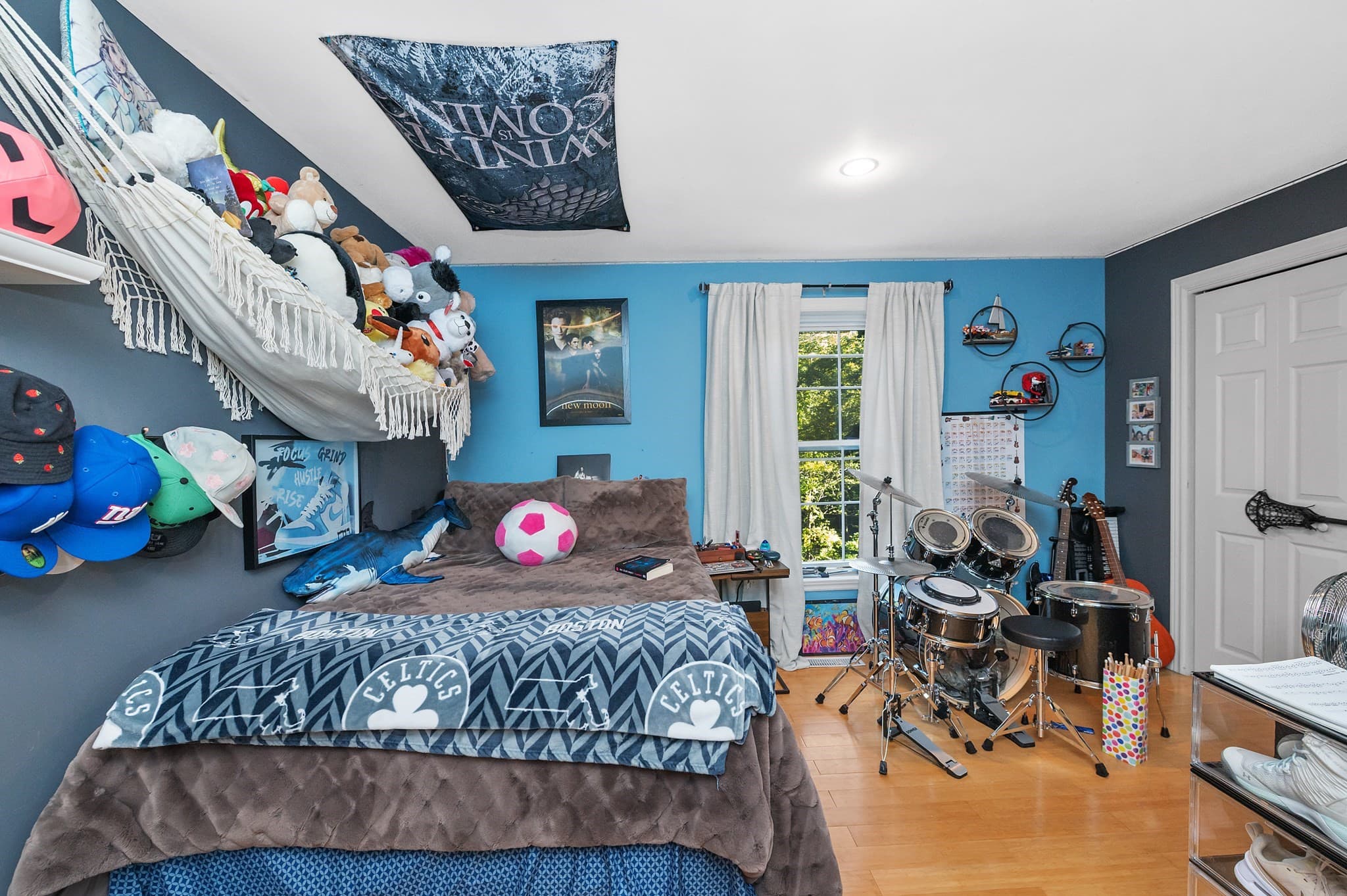 2 Family - 2 Units Side by Side at 5 Landing Rd, Essex MA 01929, Essex, photo 26 of 32