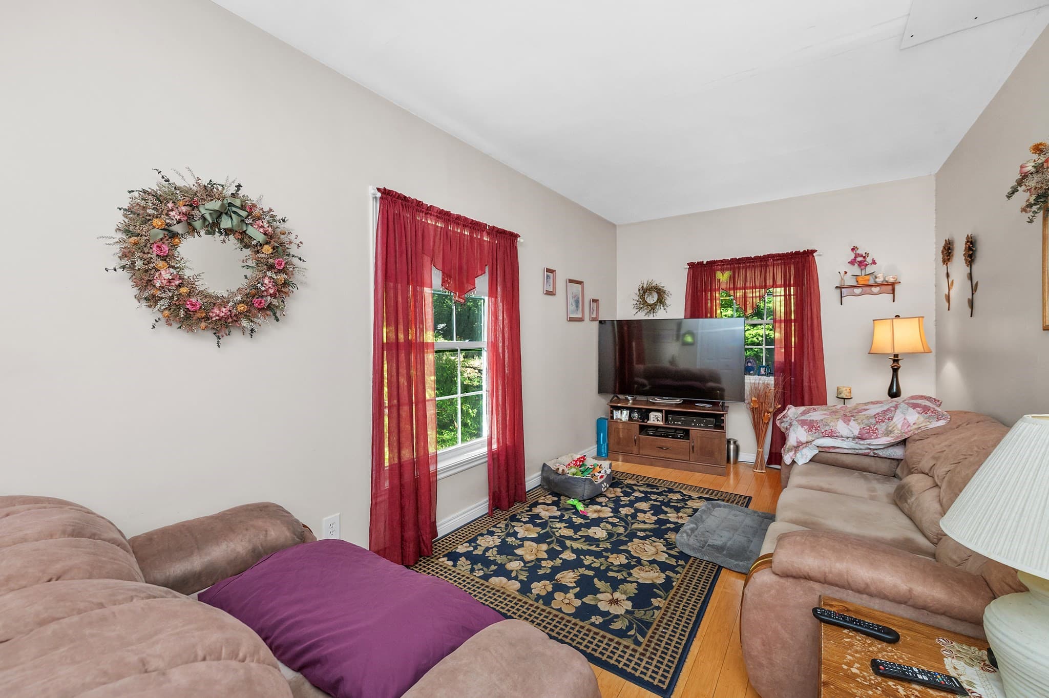 2 Family - 2 Units Side by Side at 5 Landing Rd, Essex MA 01929, Essex, photo 5 of 32