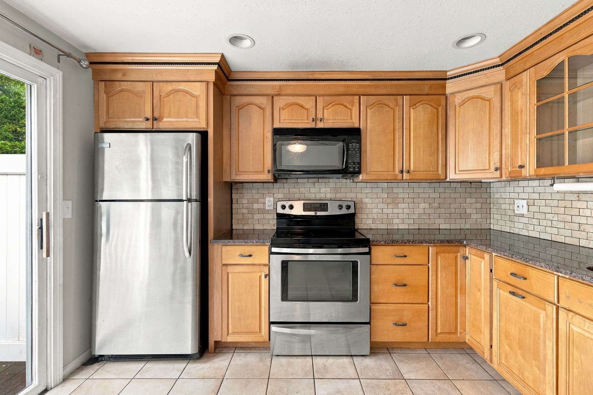 Condominium at 835 Mount Hope St # 22, North Attleboro MA 02760, North Attleboro, photo 11 of 27