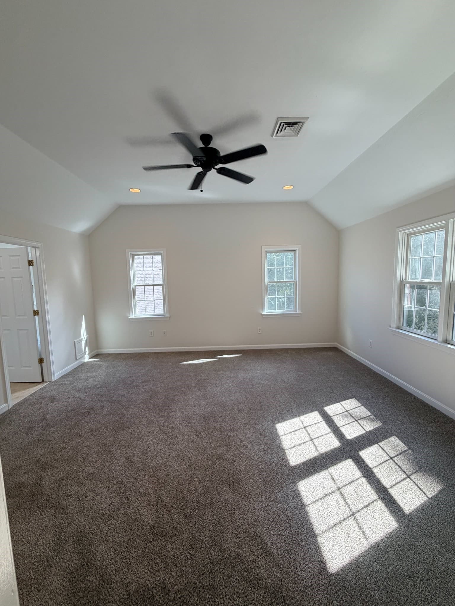 Condominium at 21 Zain Cir # 21, Milford MA 01757, Milford, photo 22 of 37