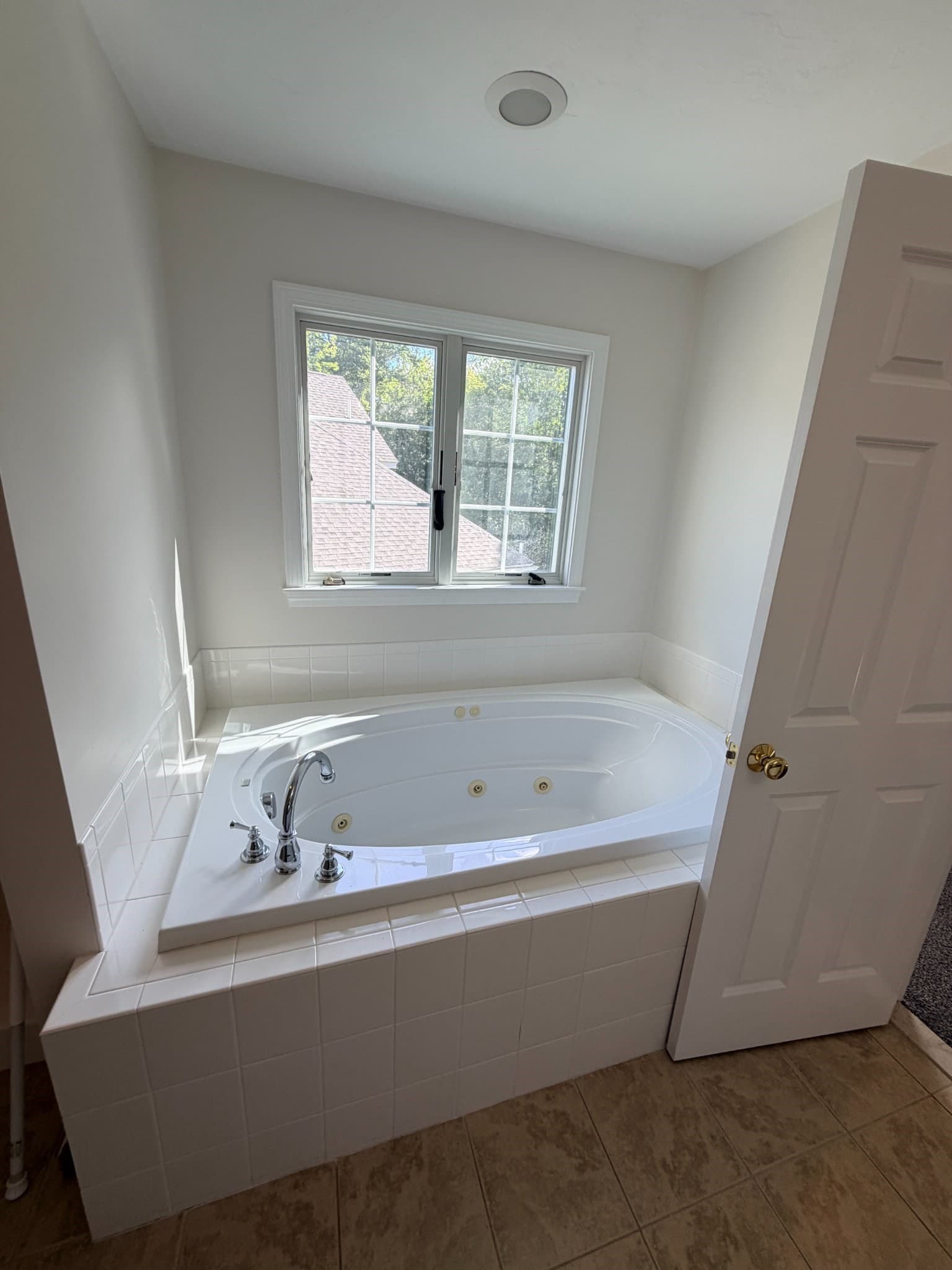 Condominium at 21 Zain Cir # 21, Milford MA 01757, Milford, photo 25 of 37