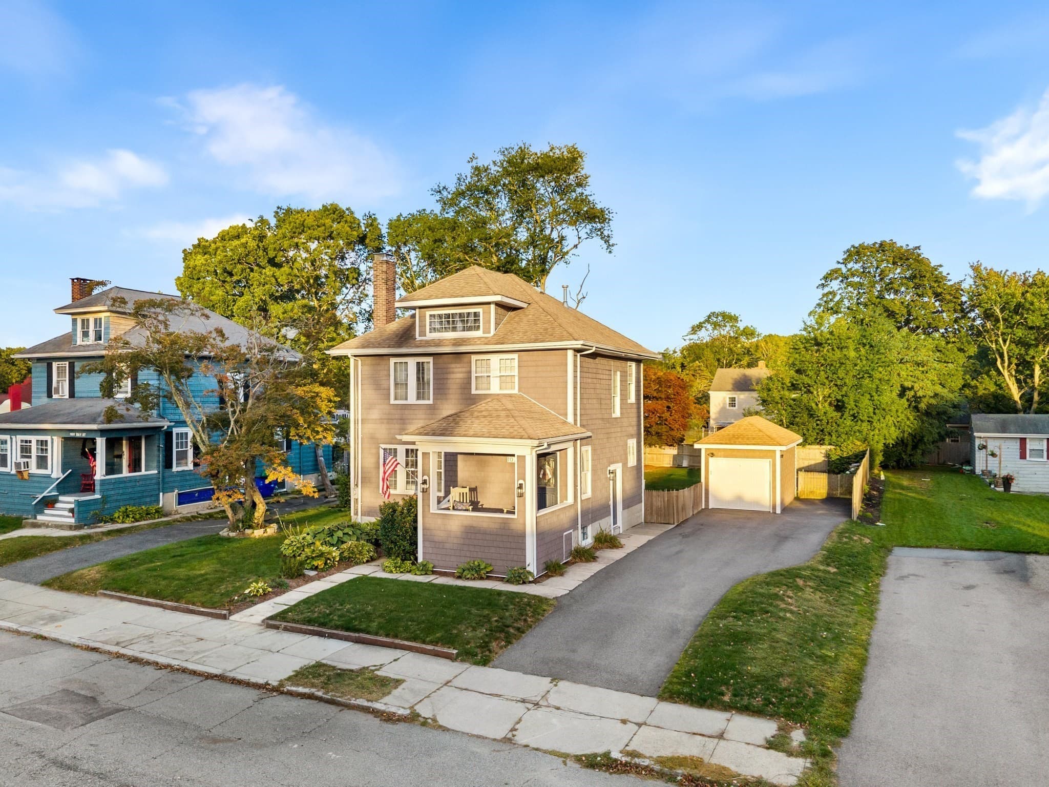Single Family Residence at 1021 Ray St, Fall River MA 02720, Fall River, photo 2 of 41