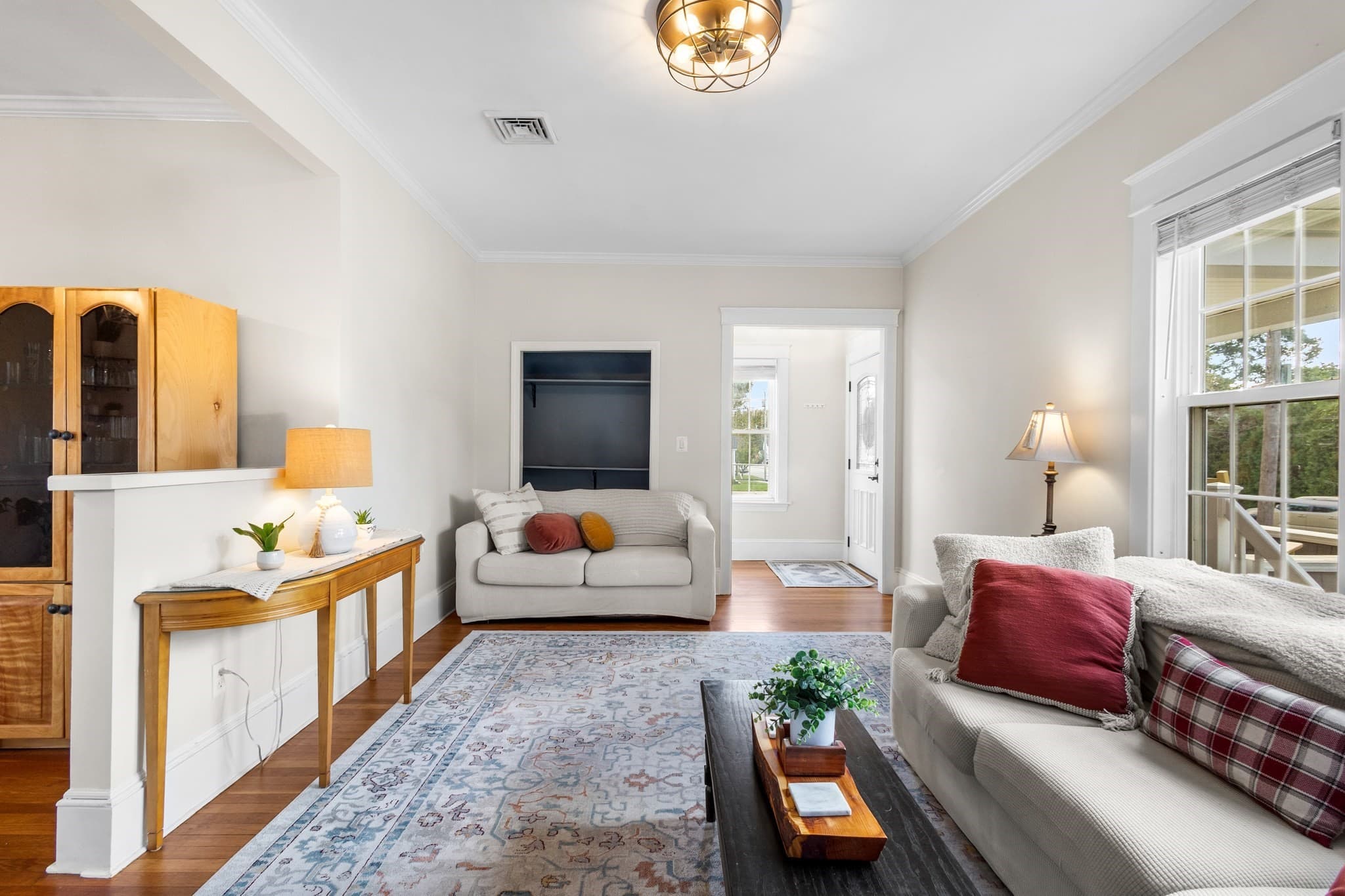 Single Family Residence at 1021 Ray St, Fall River MA 02720, Fall River, photo 11 of 41