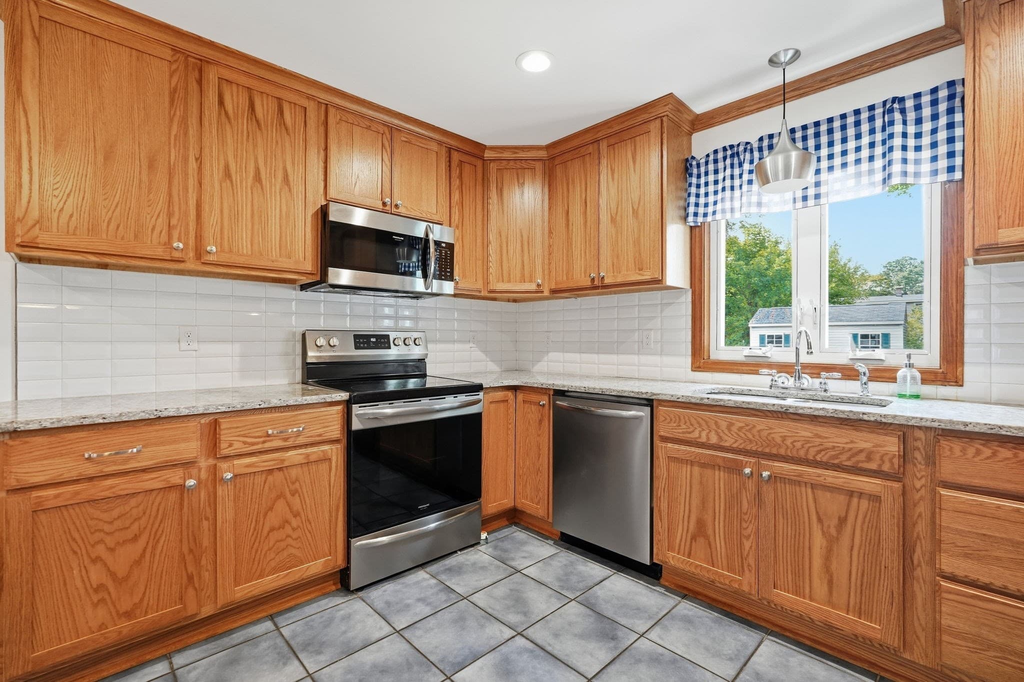 Single Family Residence at 40 W Belmont St, Ludlow MA 01056, Ludlow, photo 16 of 39