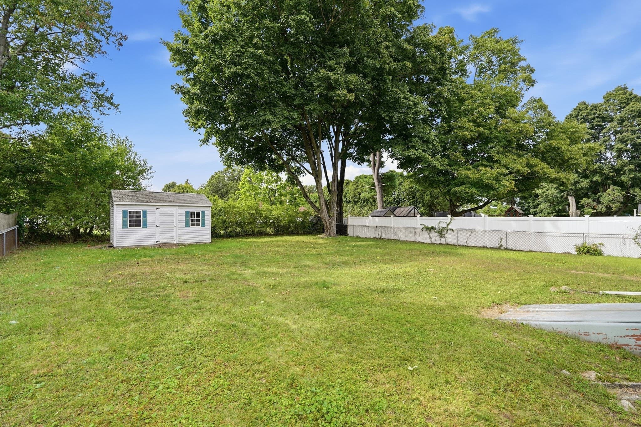 Single Family Residence at 40 W Belmont St, Ludlow MA 01056, Ludlow, photo 7 of 39