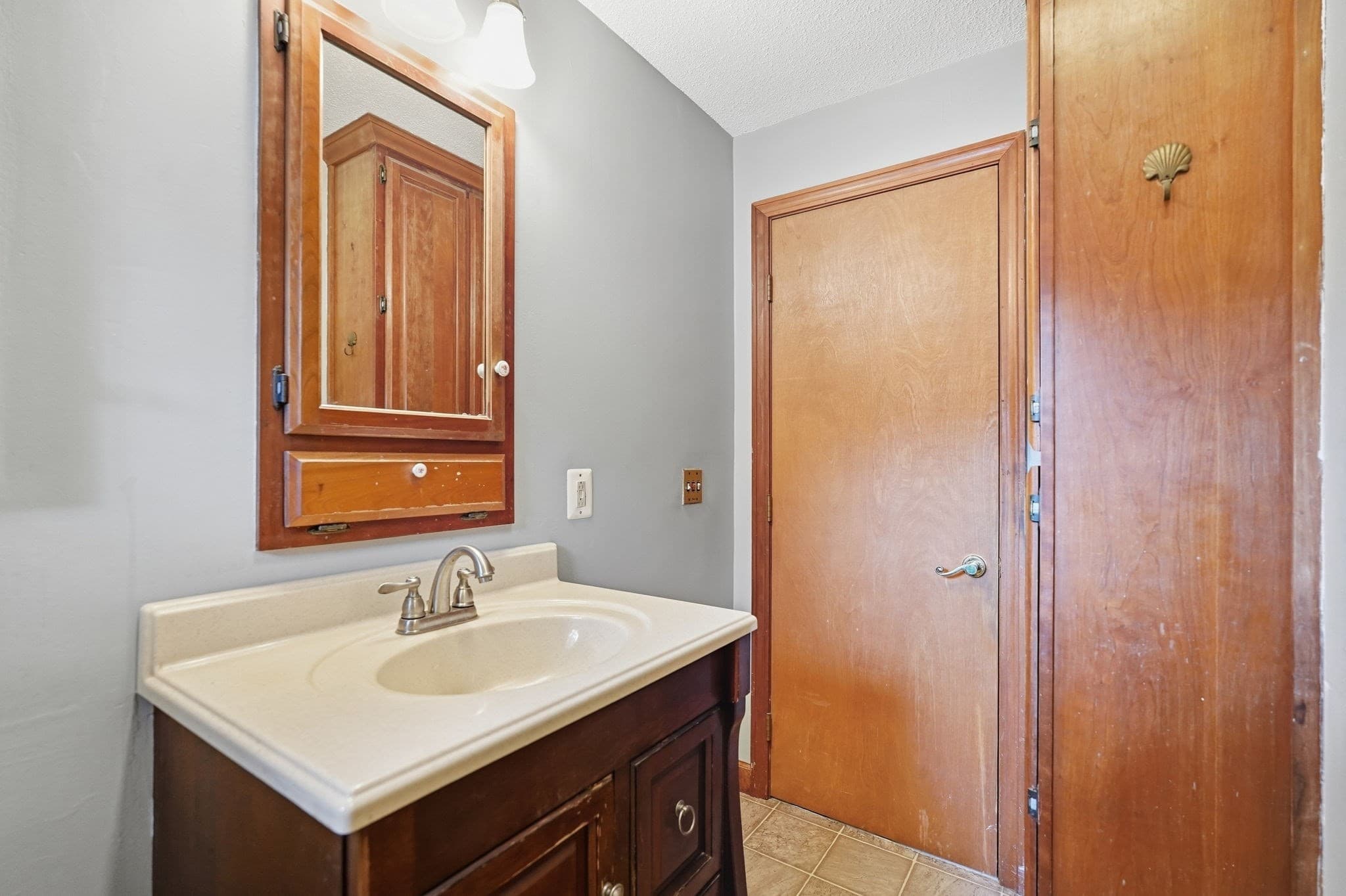 Single Family Residence at 40 W Belmont St, Ludlow MA 01056, Ludlow, photo 25 of 39