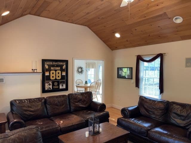 Single Family Residence at 697 Tremont St, Dighton MA 02764, Dighton, photo 21 of 28