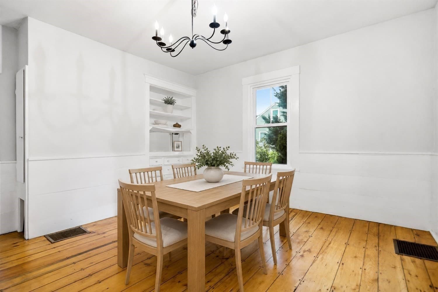 Condominium at 390 Main Street # A, West Newbury MA 01985, West Newbury, photo 6 of 32