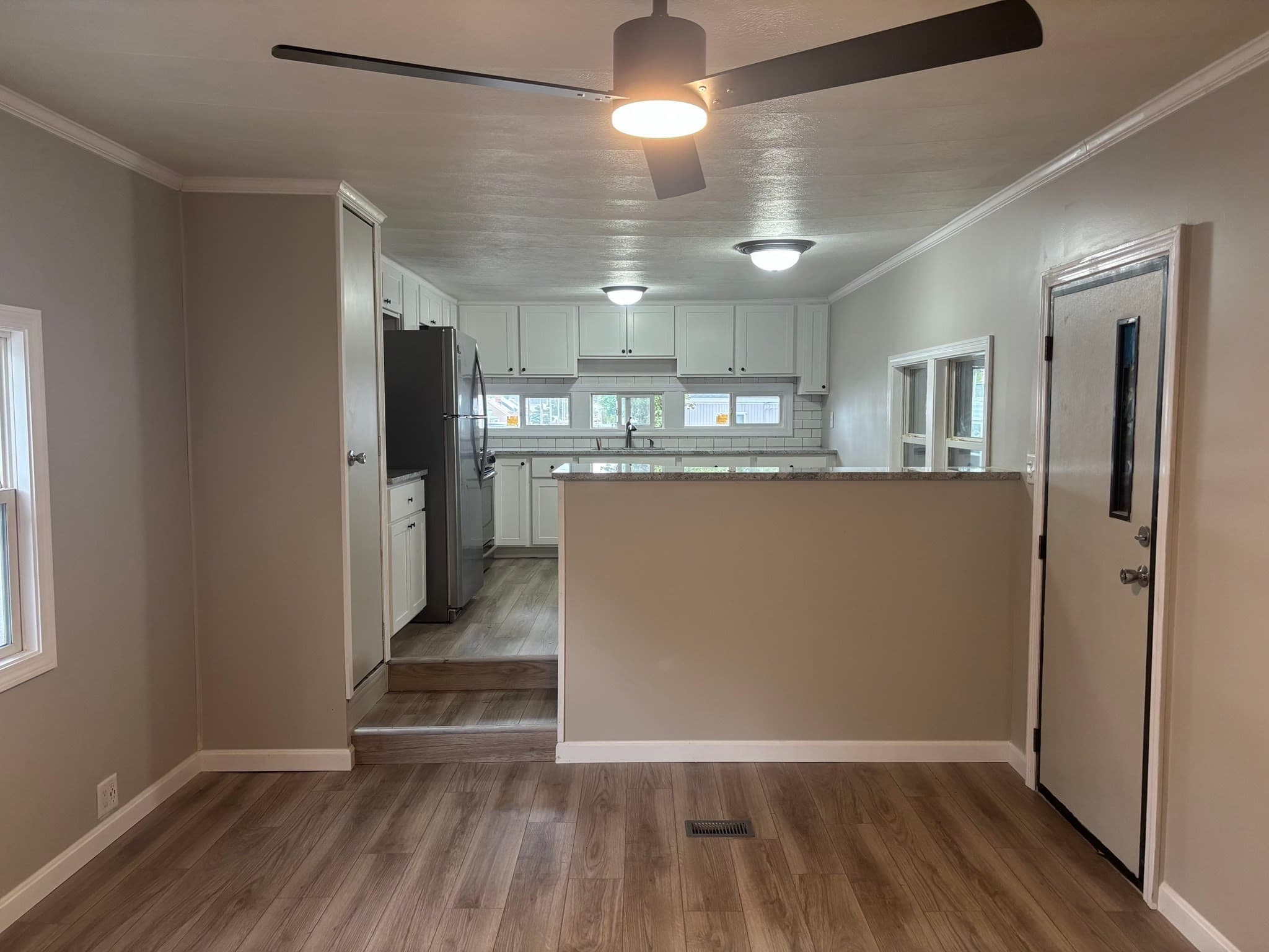 Mobile Home at 1346 Newport Ave # B17, Attleboro MA 02703, Attleboro, photo 6 of 27