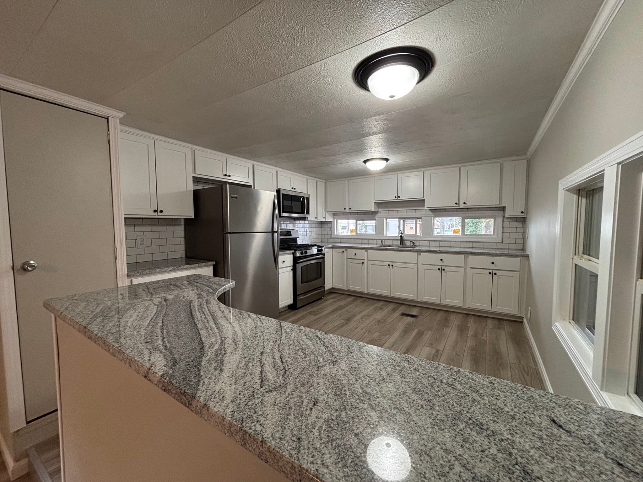 Mobile Home at 1346 Newport Ave # B17, Attleboro MA 02703, Attleboro, photo 3 of 27