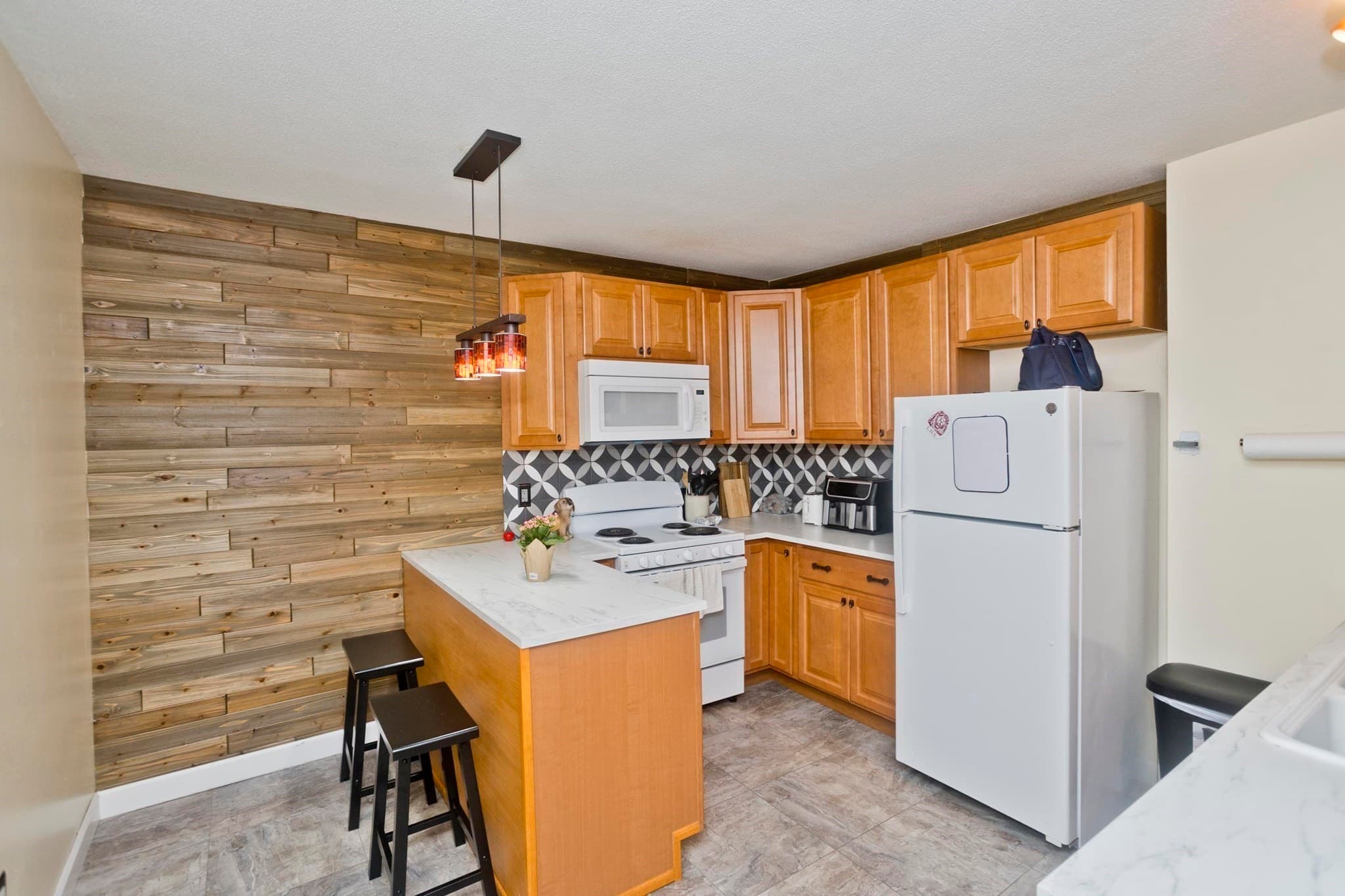 4 Family - 4 Units Up/Down at 1039-1041 Central St, Palmer MA 01069, Palmer, photo 19 of 42