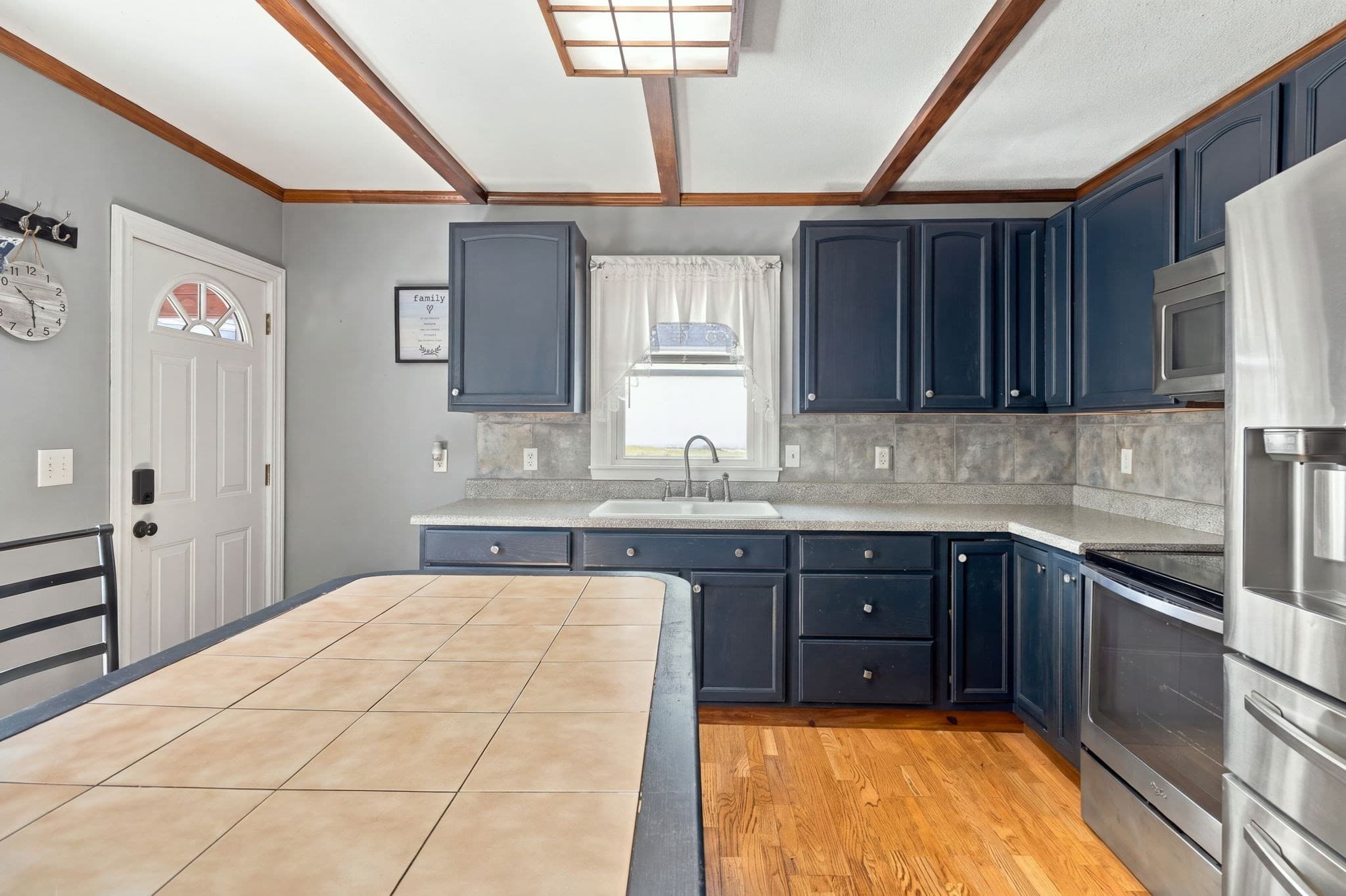 Single Family Residence at 5 Eden Ct, Attleboro MA 02703, Attleboro, photo 9 of 30