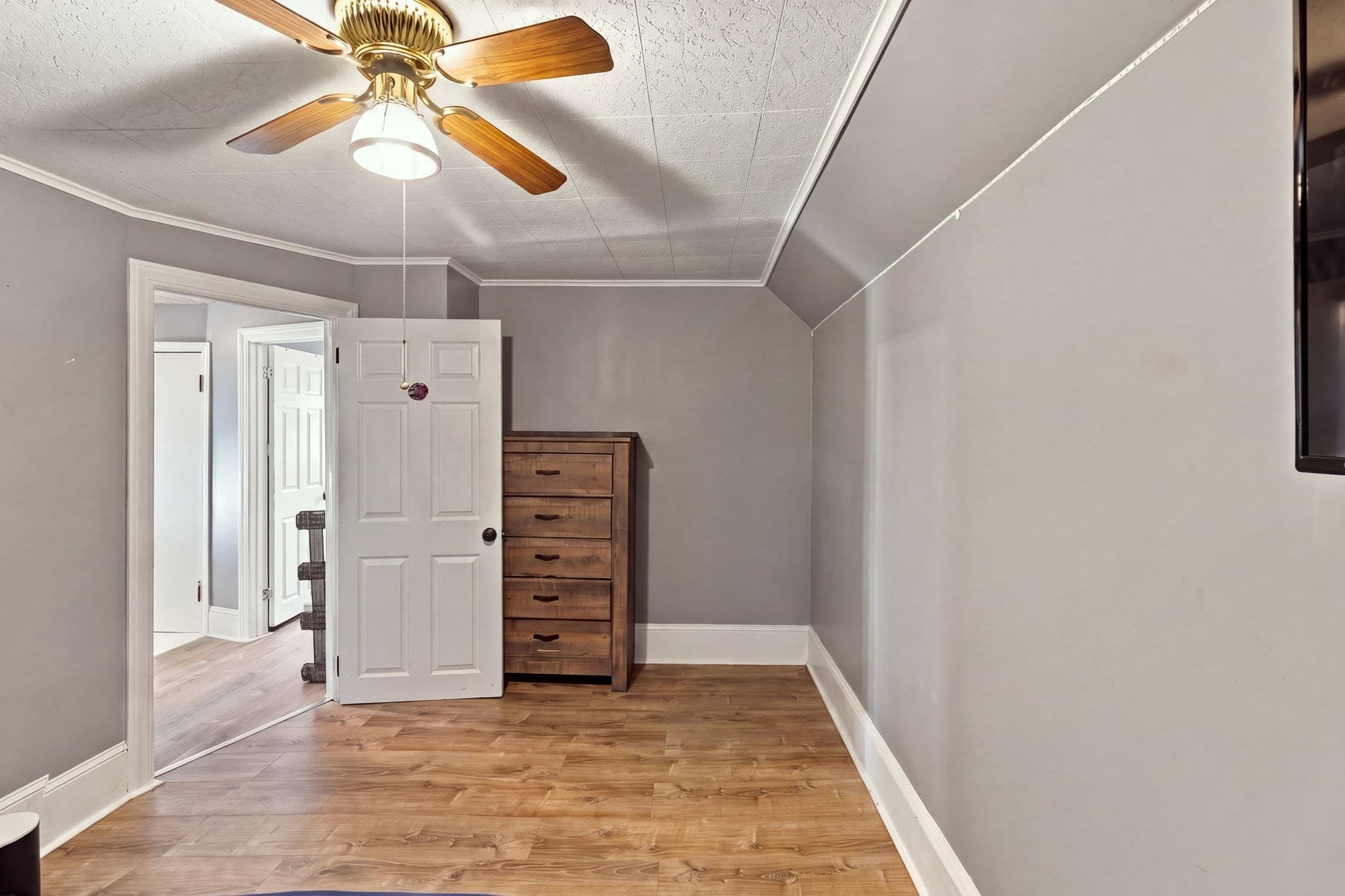 Single Family Residence at 5 Eden Ct, Attleboro MA 02703, Attleboro, photo 15 of 30