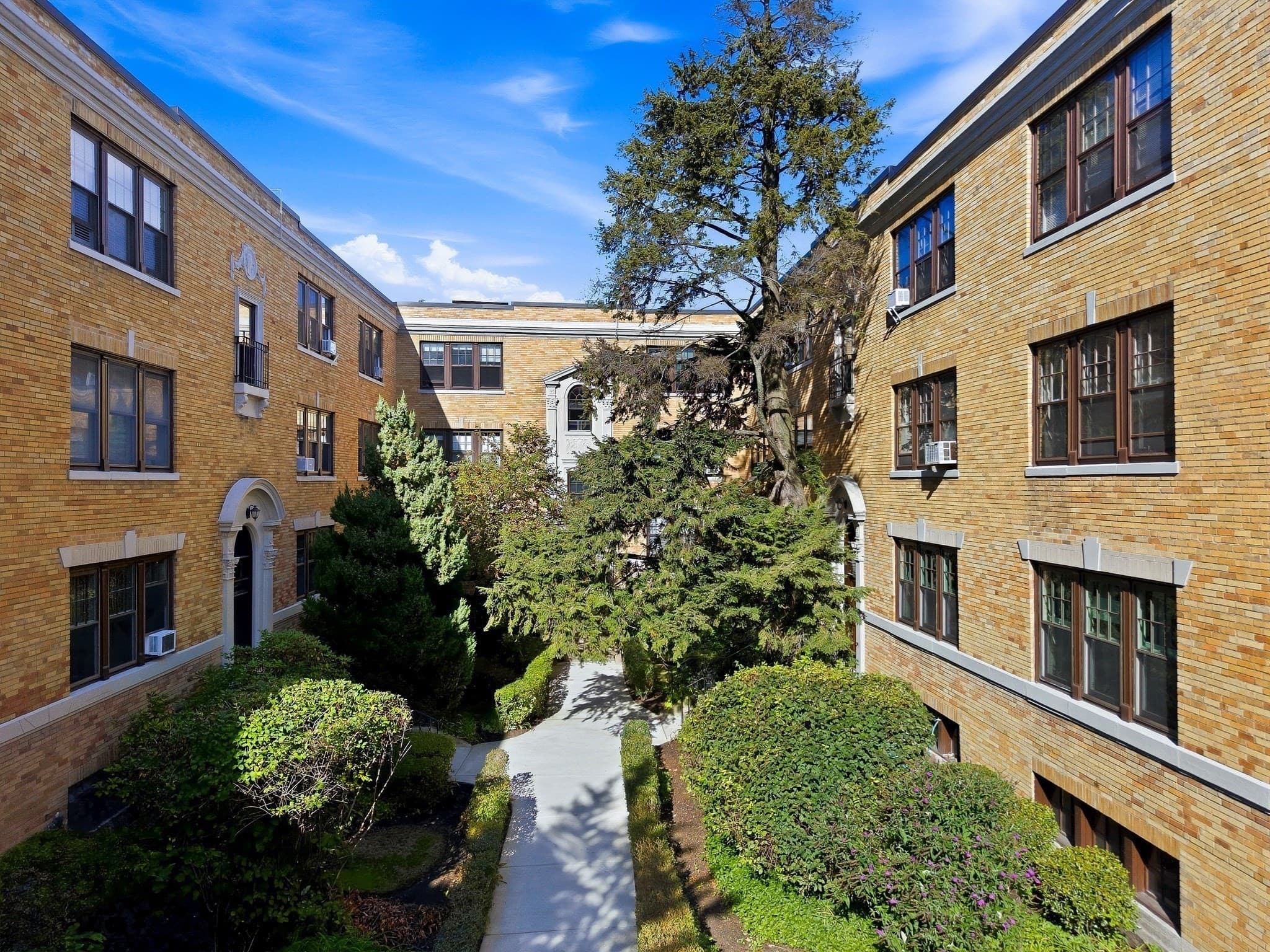 Condominium at 413 Washington Street # 4, Brookline MA 02446, Brookline, photo 14 of 16
