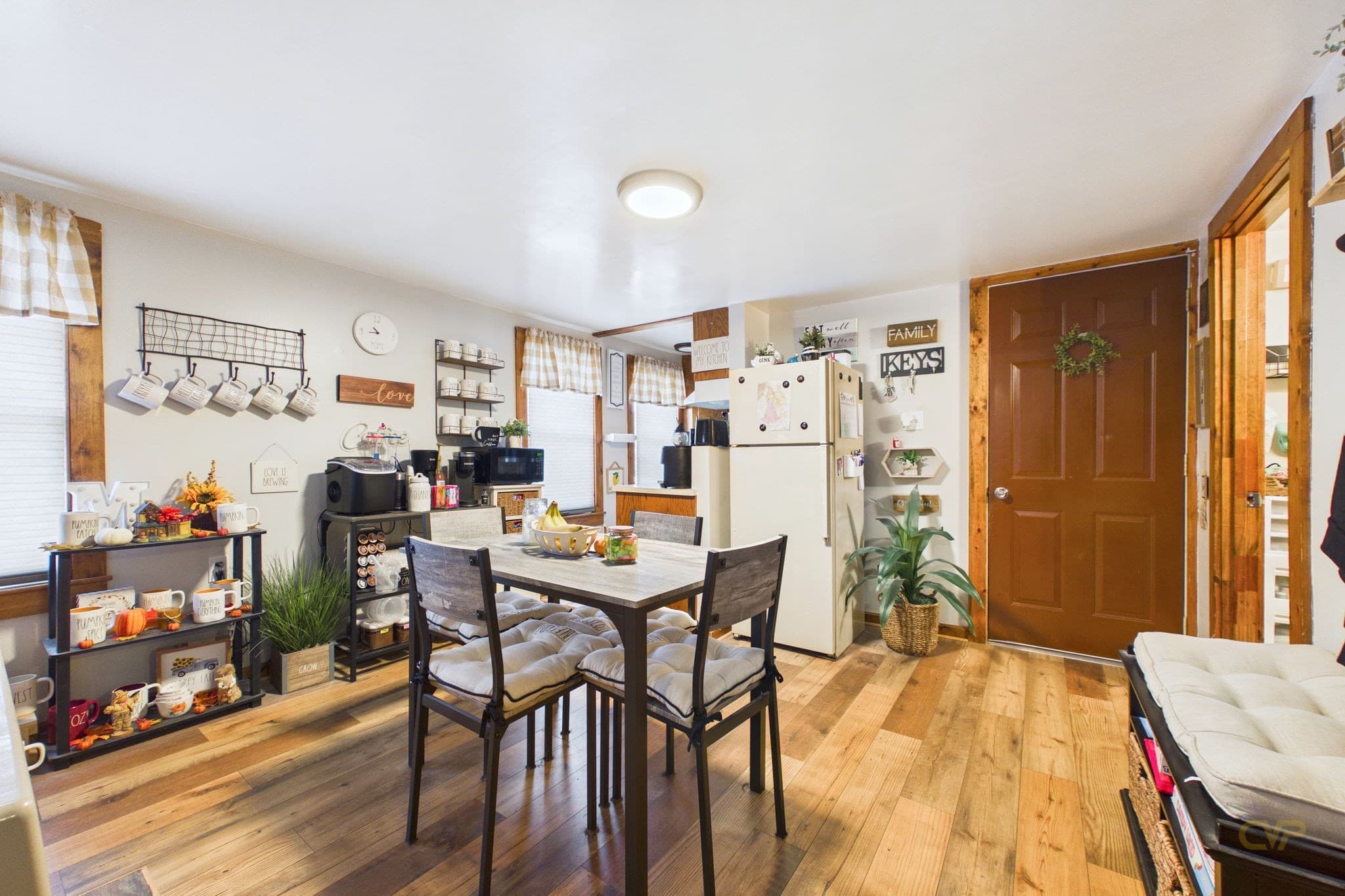 3 Family at 83 Rockland St, New Bedford MA 02740, New Bedford, photo 6 of 29