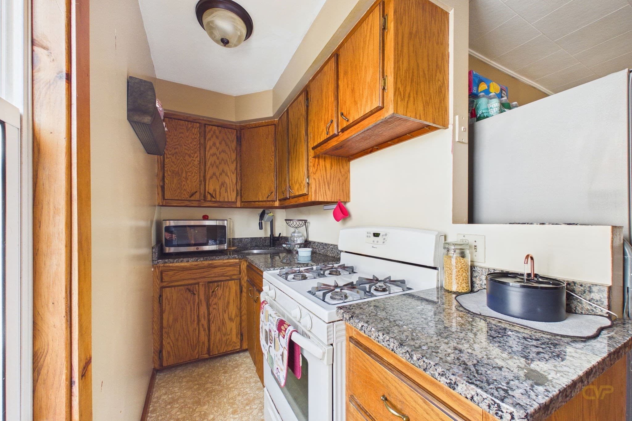 3 Family at 83 Rockland St, New Bedford MA 02740, New Bedford, photo 15 of 29