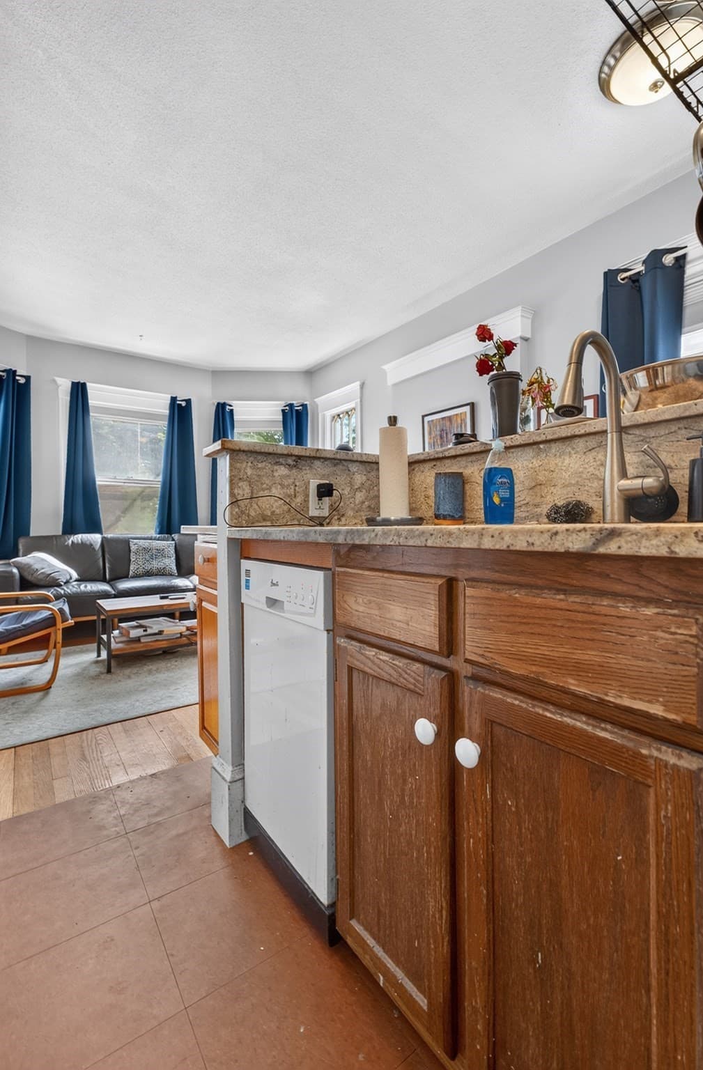 3 Family at 34 Central St, Somerville MA 02143, Somerville, photo 9 of 42