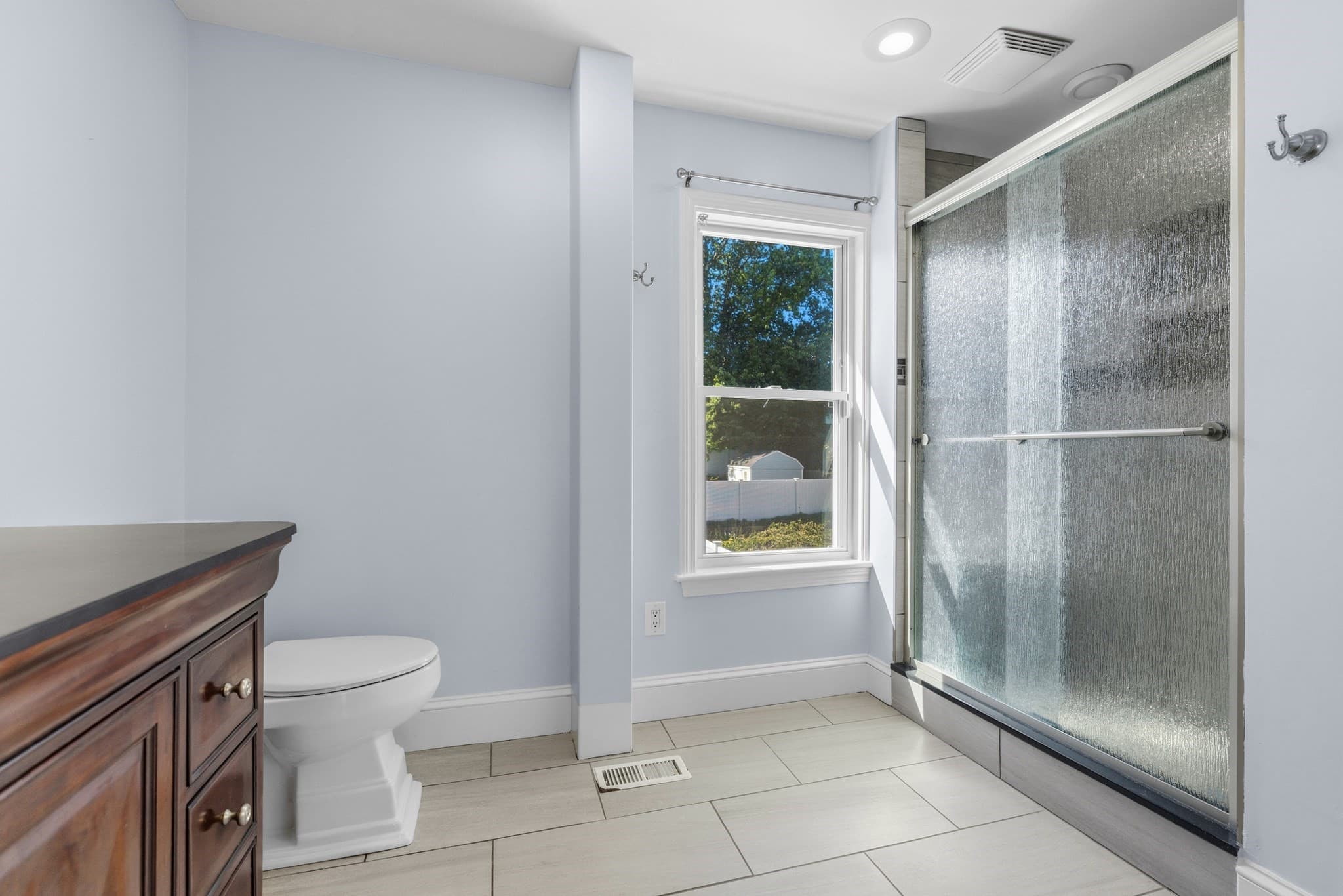 Single Family Residence at 17 Estes St, Everett MA 02149, Everett, photo 17 of 23