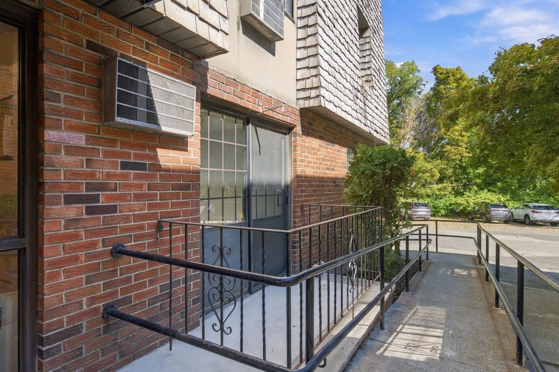 Condominium at 354 Broadway # 5, Lynn MA 01904, Lynn, photo 27 of 29