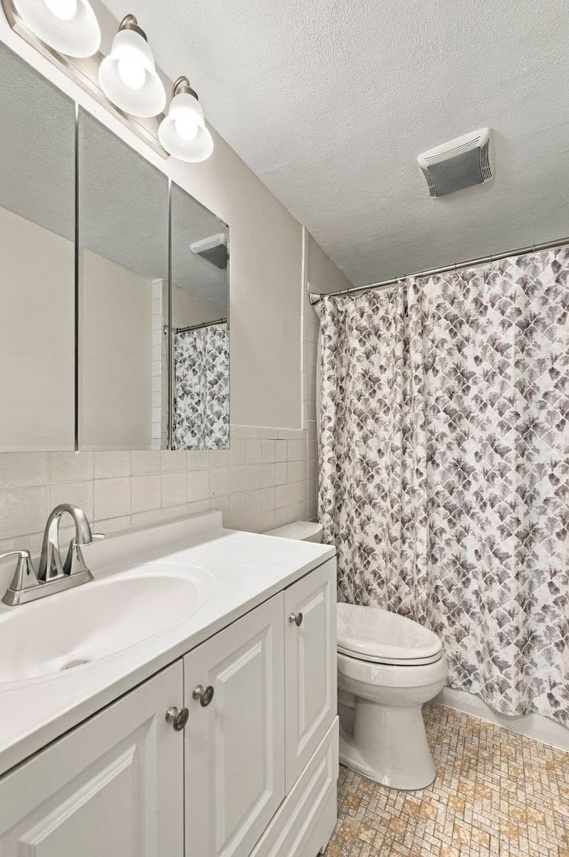 Condominium at 354 Broadway # 5, Lynn MA 01904, Lynn, photo 13 of 29