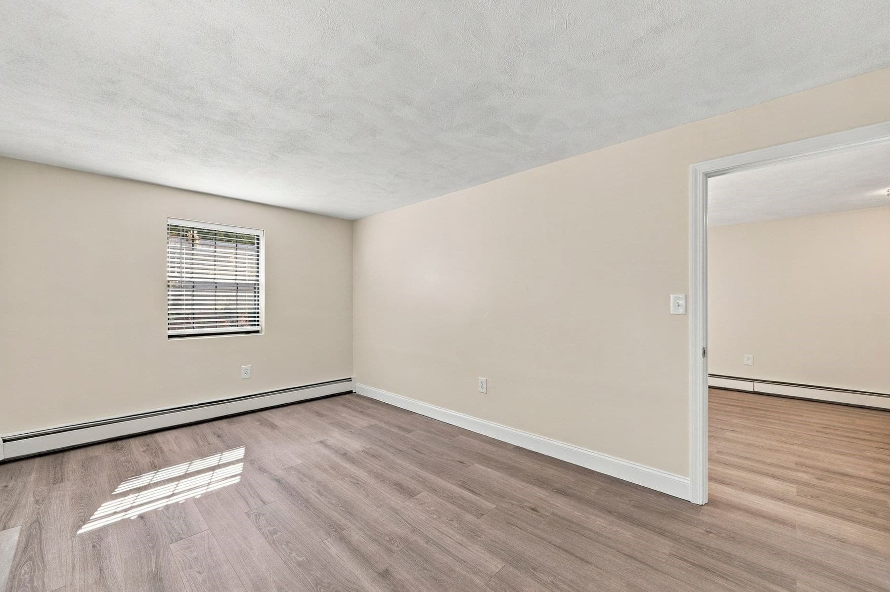 Condominium at 354 Broadway # 5, Lynn MA 01904, Lynn, photo 17 of 29