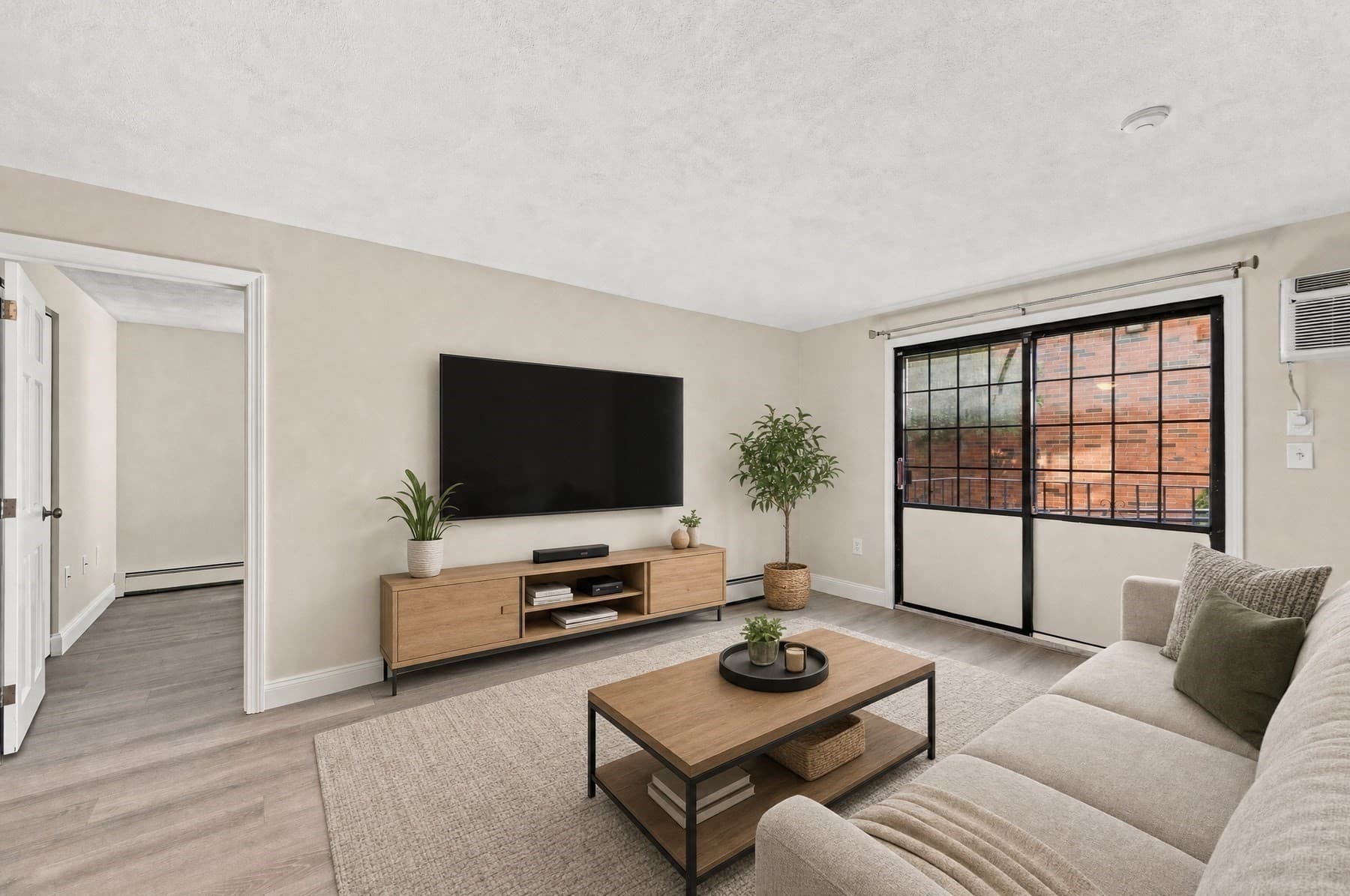 Condominium at 354 Broadway # 5, Lynn MA 01904, Lynn, photo 3 of 29