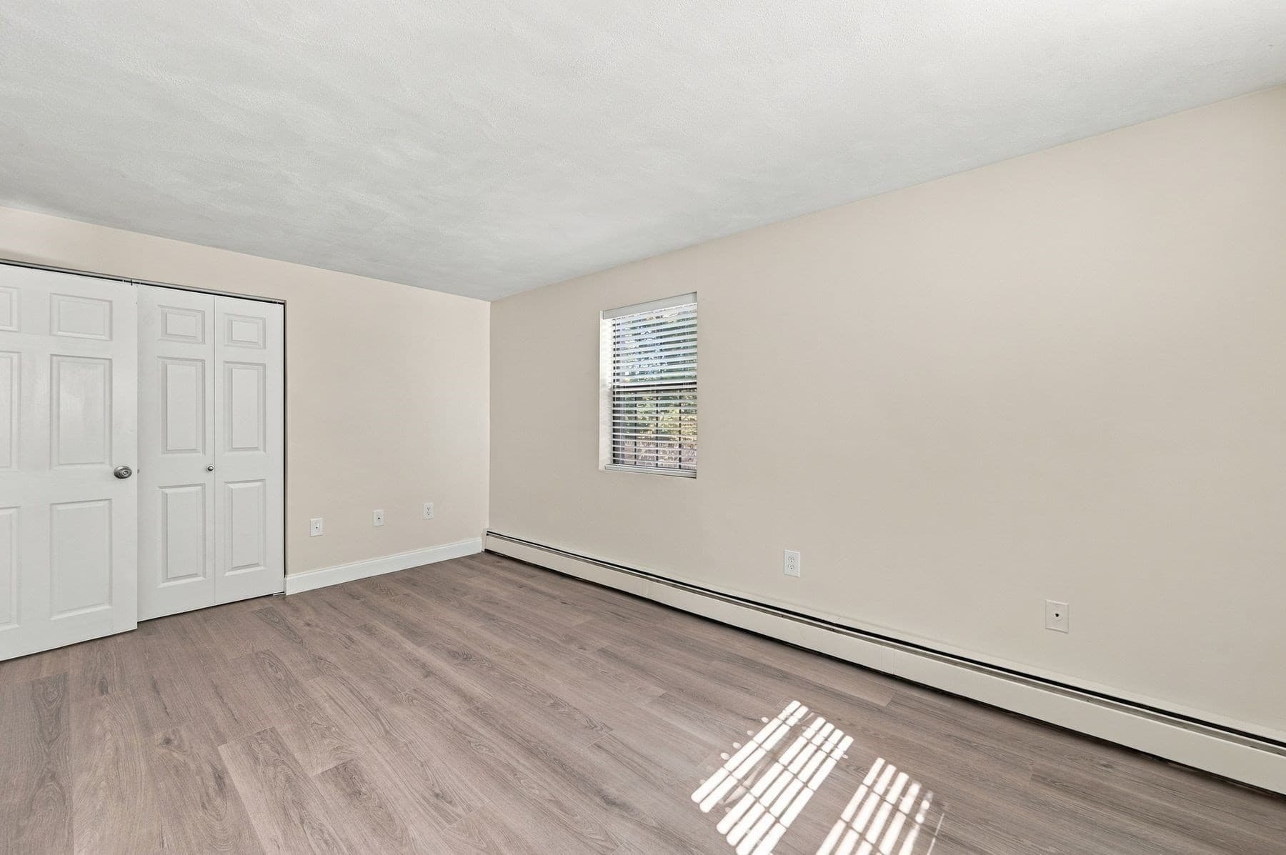 Condominium at 354 Broadway # 5, Lynn MA 01904, Lynn, photo 11 of 29