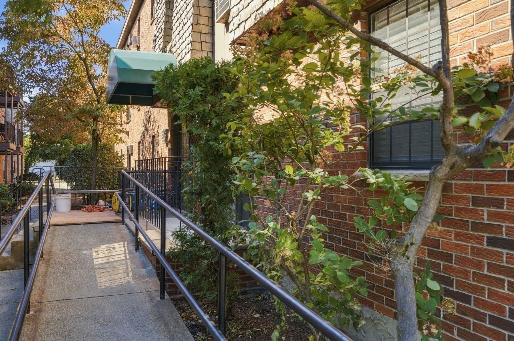 Condominium at 354 Broadway # 5, Lynn MA 01904, Lynn, photo 25 of 29