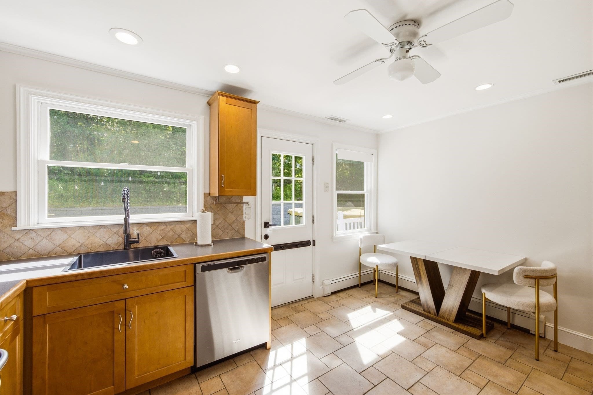 Single Family Residence at 210 Nashua Rd, Billerica MA 01862, Billerica, photo 17 of 39