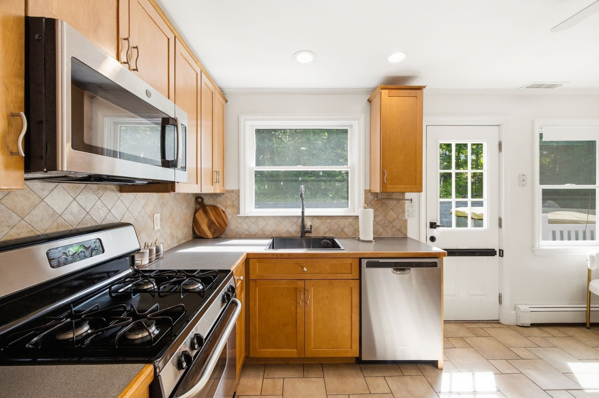 Single Family Residence at 210 Nashua Rd, Billerica MA 01862, Billerica, photo 18 of 39