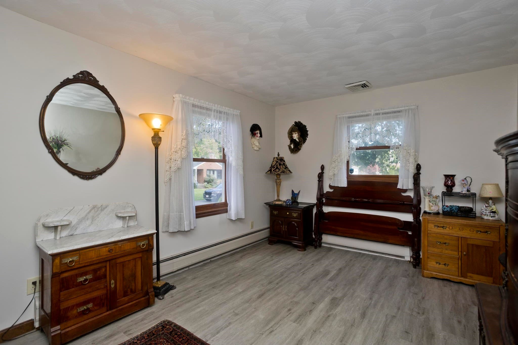 Single Family Residence at 30 Dale St, Holyoke MA 01040, Holyoke, photo 18 of 33