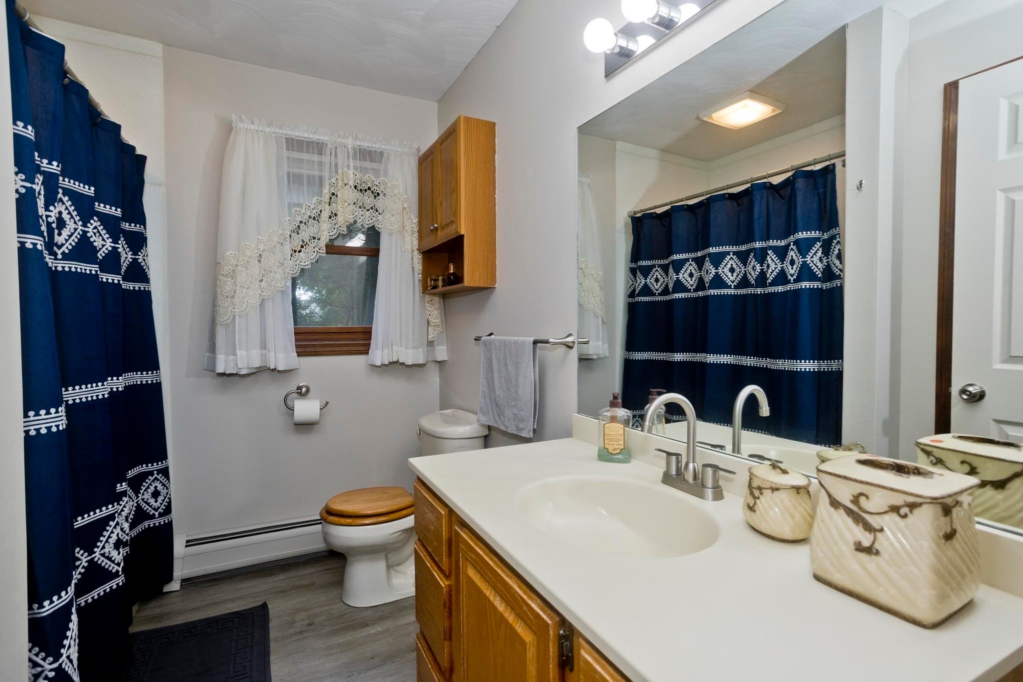 Single Family Residence at 30 Dale St, Holyoke MA 01040, Holyoke, photo 15 of 33
